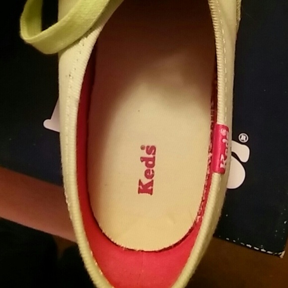 Keds - Picture 2 of 3