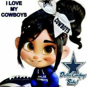 Meet your Posher, Claudia