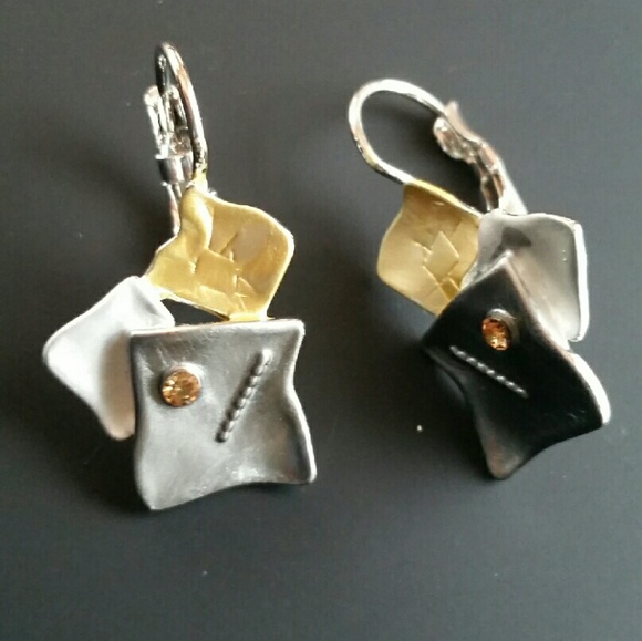Gorgeous Earing