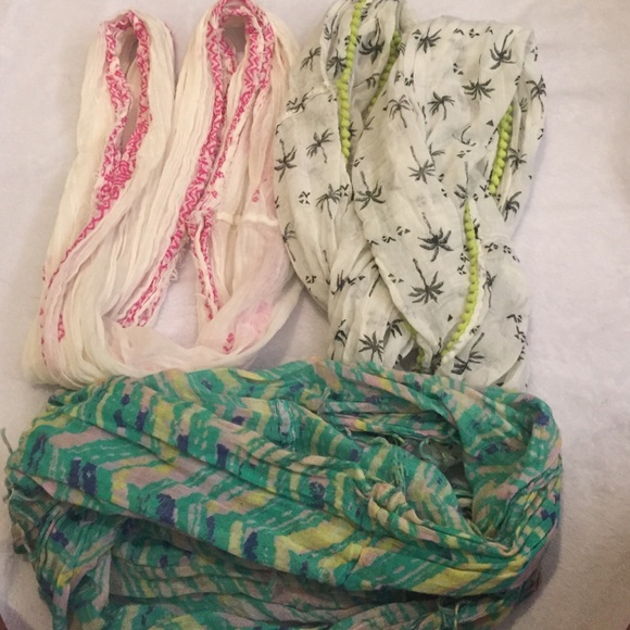 American Eagle infinity scarf lot of 3