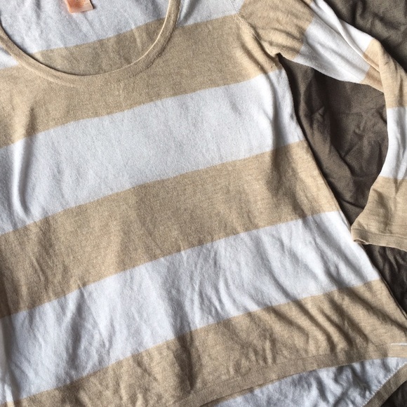 ✖️SOLD✖️ Sweet Romeo Striped Light-Weight Sweater - Picture 1 of 3