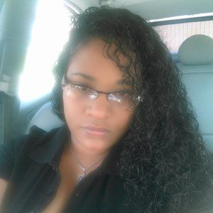 Meet your Posher, Jesenia