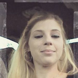 Meet your Posher, Crystal lynne