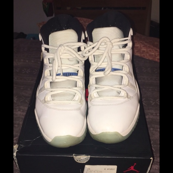 Legend blue 11 trades only in a 10.5-11 7/10