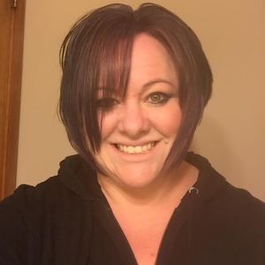 Meet your Posher, Laurie