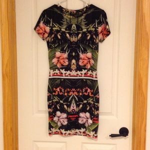 Topshop Floral Fitted Dress Size 6