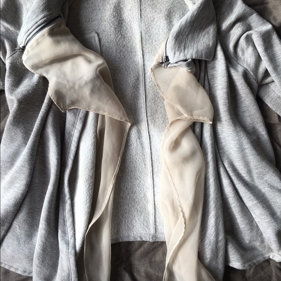 ✖️SOLD✖️ Anthro Bordeaux Soft Grey Open Jacket - Picture 4 of 4