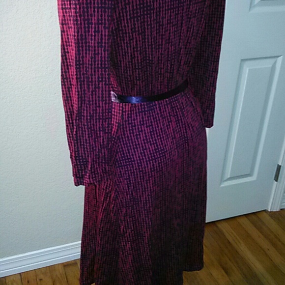 Retro Express Brand Wrap Dress - Picture 4 of 4