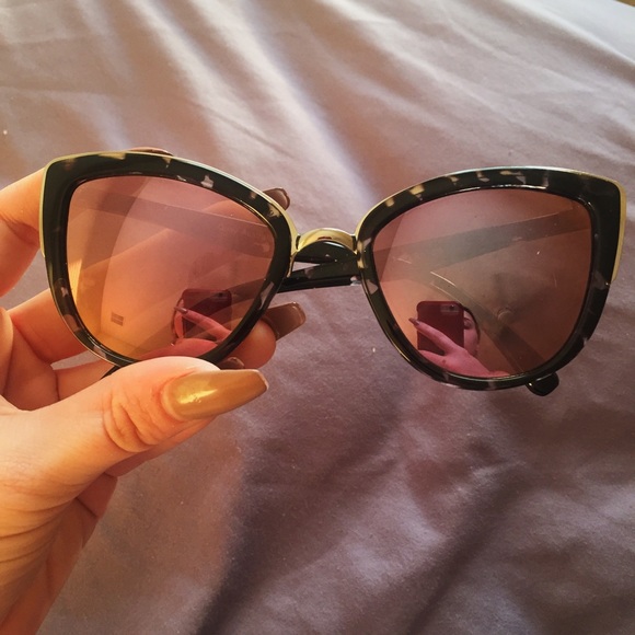 Quay "My Girl" Sunglasses