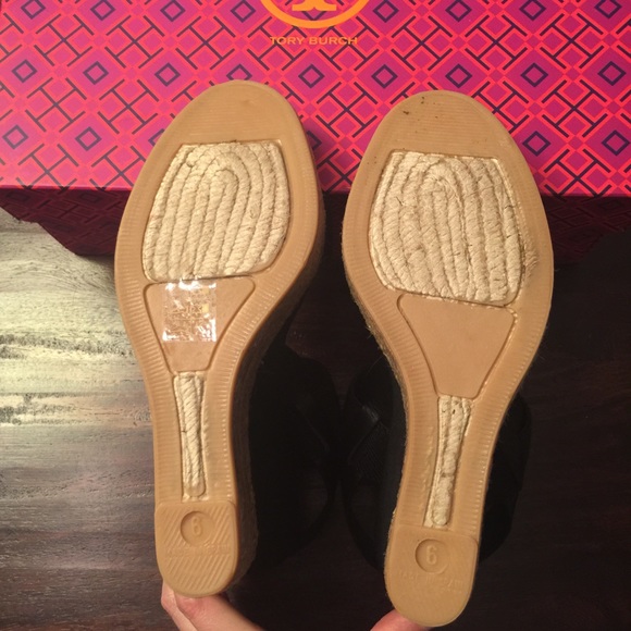 ***SOLD***🎉Price Reduced🎉New Tory Burch - Picture 2 of 2