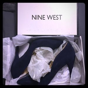 SOLD BNIB Nine West suede pumps navy blue size 8