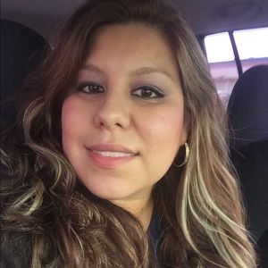 Meet your Posher, Mayra