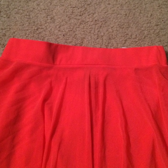 Hot pink H&M high low skirt - Picture 2 of 4