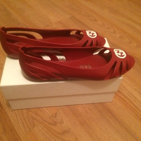Gucci Red Jelly Slippers for kids