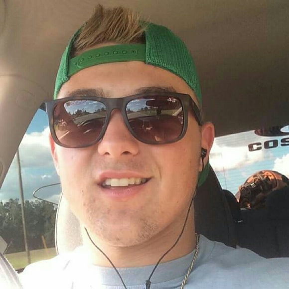 Justin Timberlake model ray bands - Picture 4 of 4