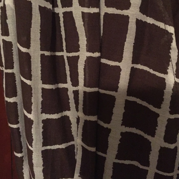 Sleeveless Wrap Around Dress - Picture 4 of 4