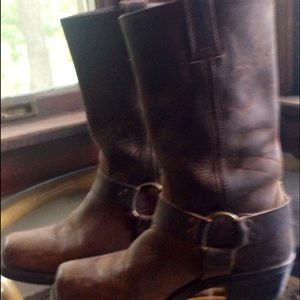 Women's Frye boots. 7 1/2