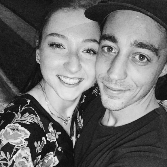 Meet your Posher, Kassie - Picture 3 of 5