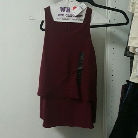 NEW banana republic Maroon top - Picture 1 of 4