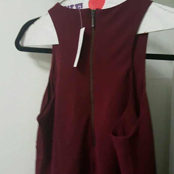 NEW banana republic Maroon top - Picture 4 of 4