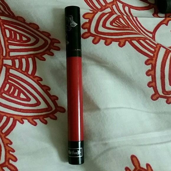 Kat Von D Everlasting Lipstick in Outlaw