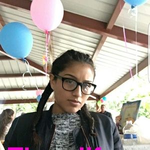 Meet your Posher, Joselyne