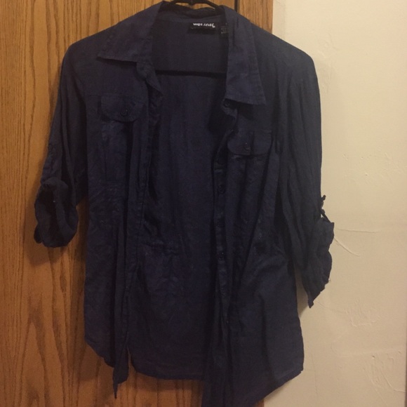 3/4 length sleeve navy blue button up