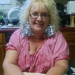 Meet your Posher, Tracii