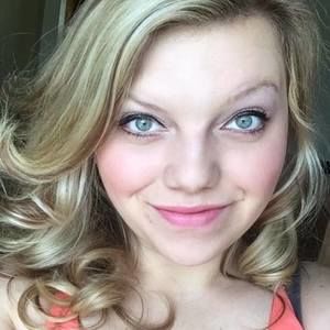 Meet your Posher, Carly