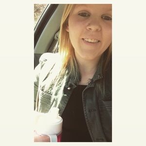 Meet your Posher, Hailey