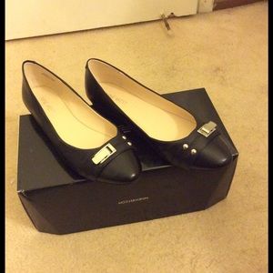 Black Nine West Flats *SOLD*