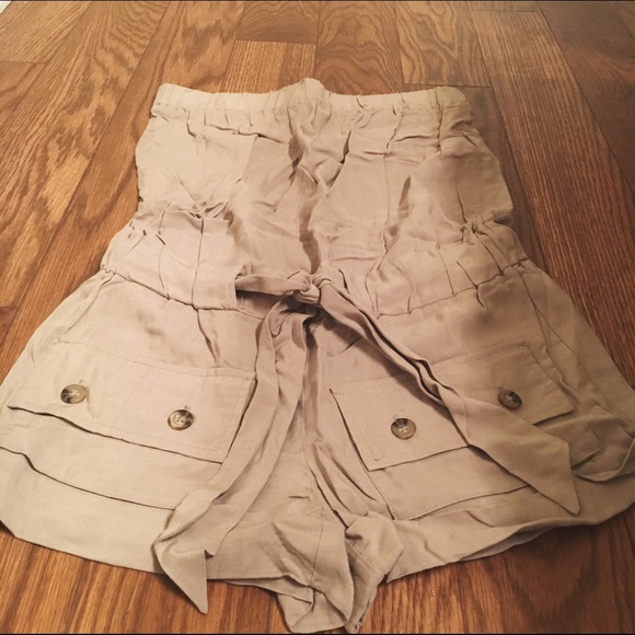BB Dakota Taupe Strapless Romper - NWOT