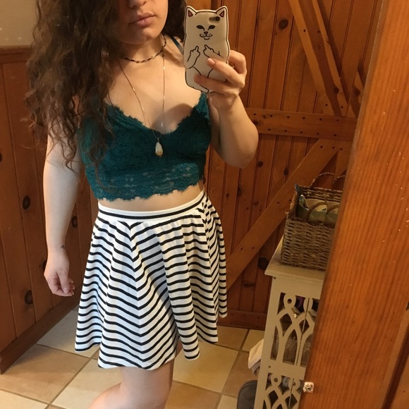 Meet your Posher, Hailey - Picture 4 of 4