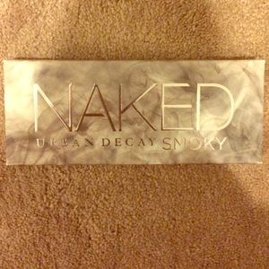 Smokey eyeshadow pallet