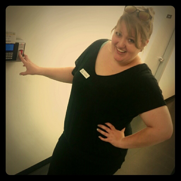 Meet your Posher, Caroline