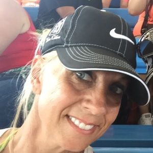 Meet your Posher, Nikki