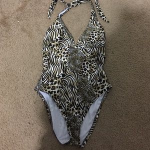 One piece swim suit