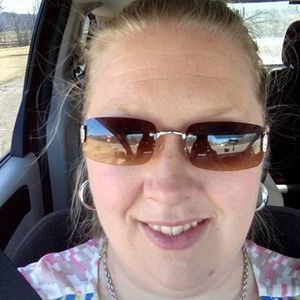 Meet your Posher, Mary lou