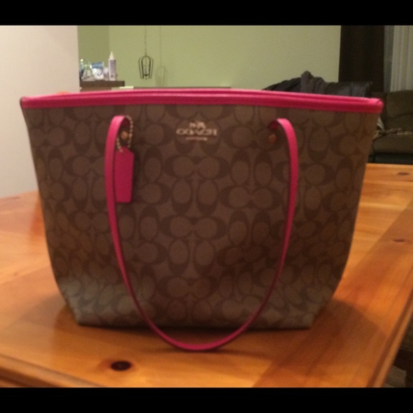 Coach Tote