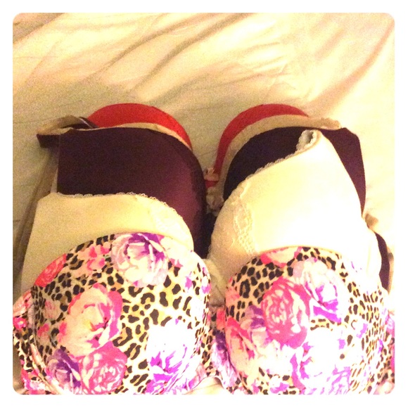 Victoria's Secret bundle 34D