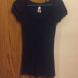Short sleeve navy blue t shirt. Like new!!