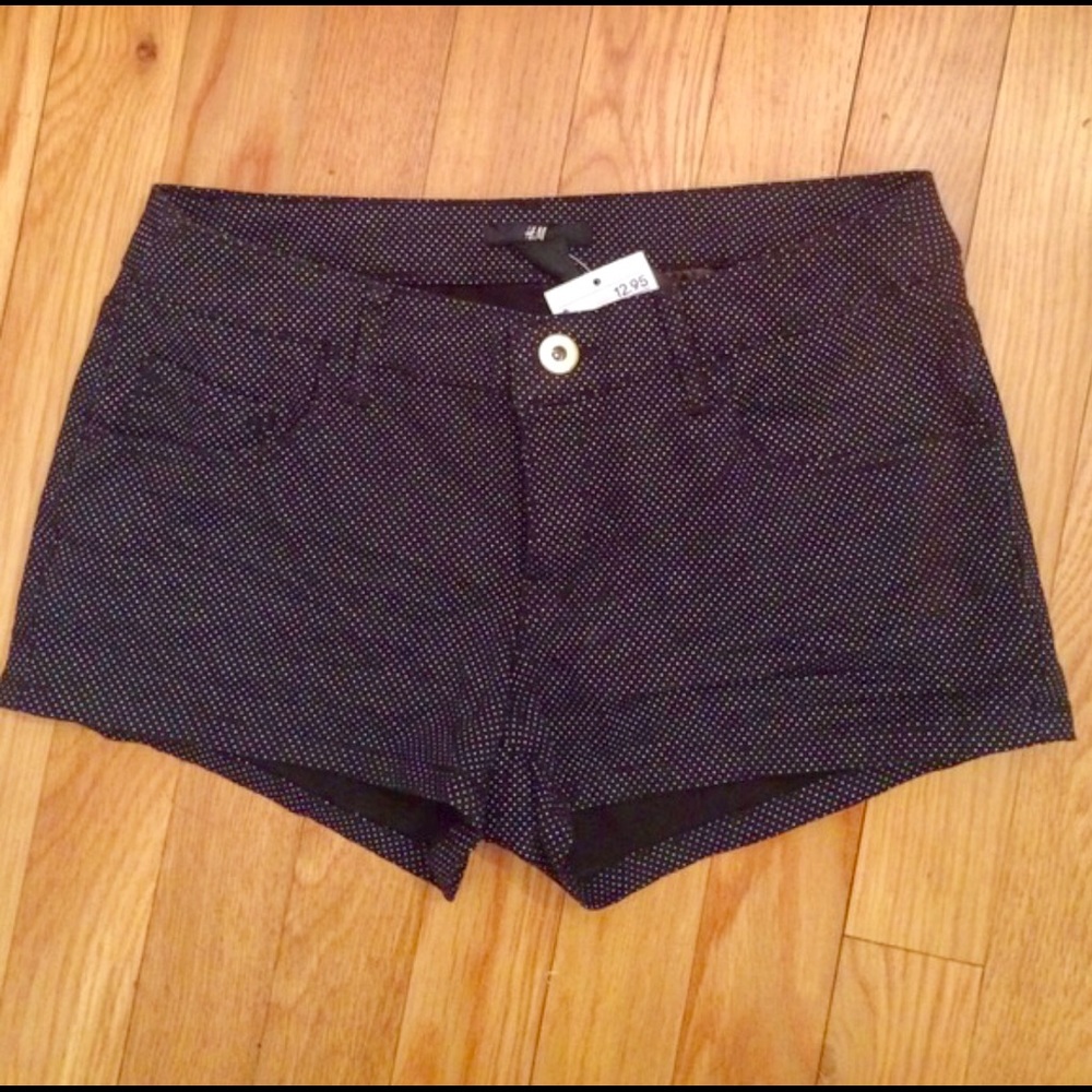 Black with tiny white Polka dot HM shorts