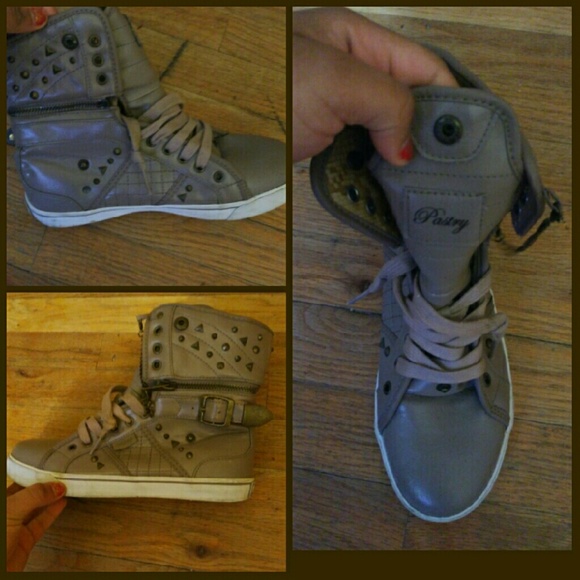 Convertible sneakers