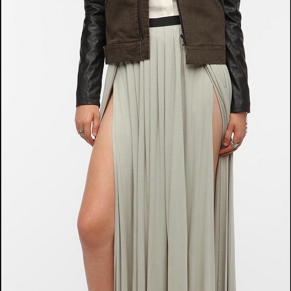 ✖️SOLD✖️ Ecoté Double Split Maxi Skirt - Picture 2 of 4