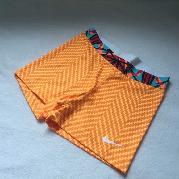 Nike outfit - Picture 2 of 4