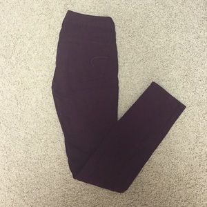 Maroon American Eagle jeggings