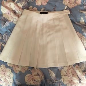 white American apparel tennis skirt!
