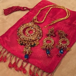 Gorgeous Indian Necklace Set