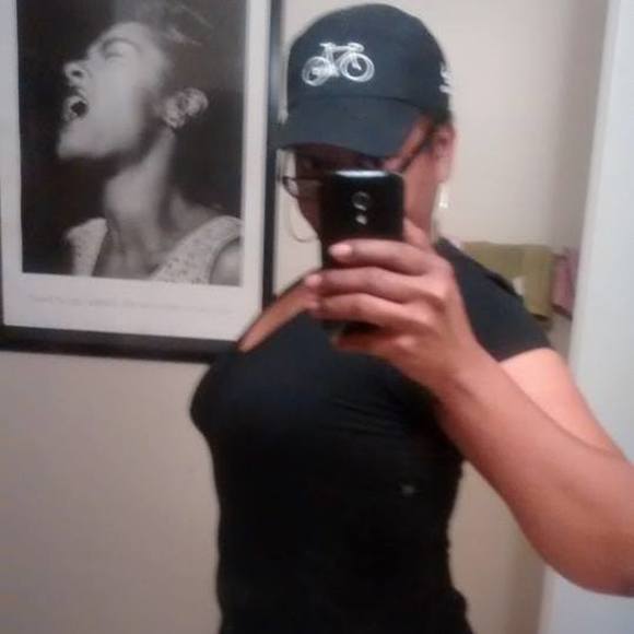 Meet your Posher, Shivette - Picture 1 of 1