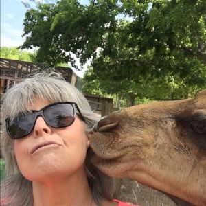 Meet your Posher, Michaela